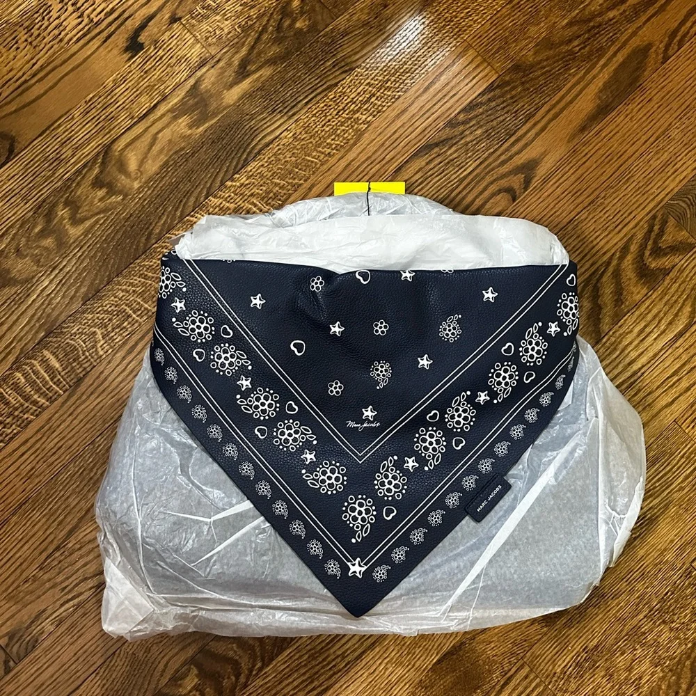 Marc Jacobs The Bandana Sack Shoulder Bag - Picture 10 of 11